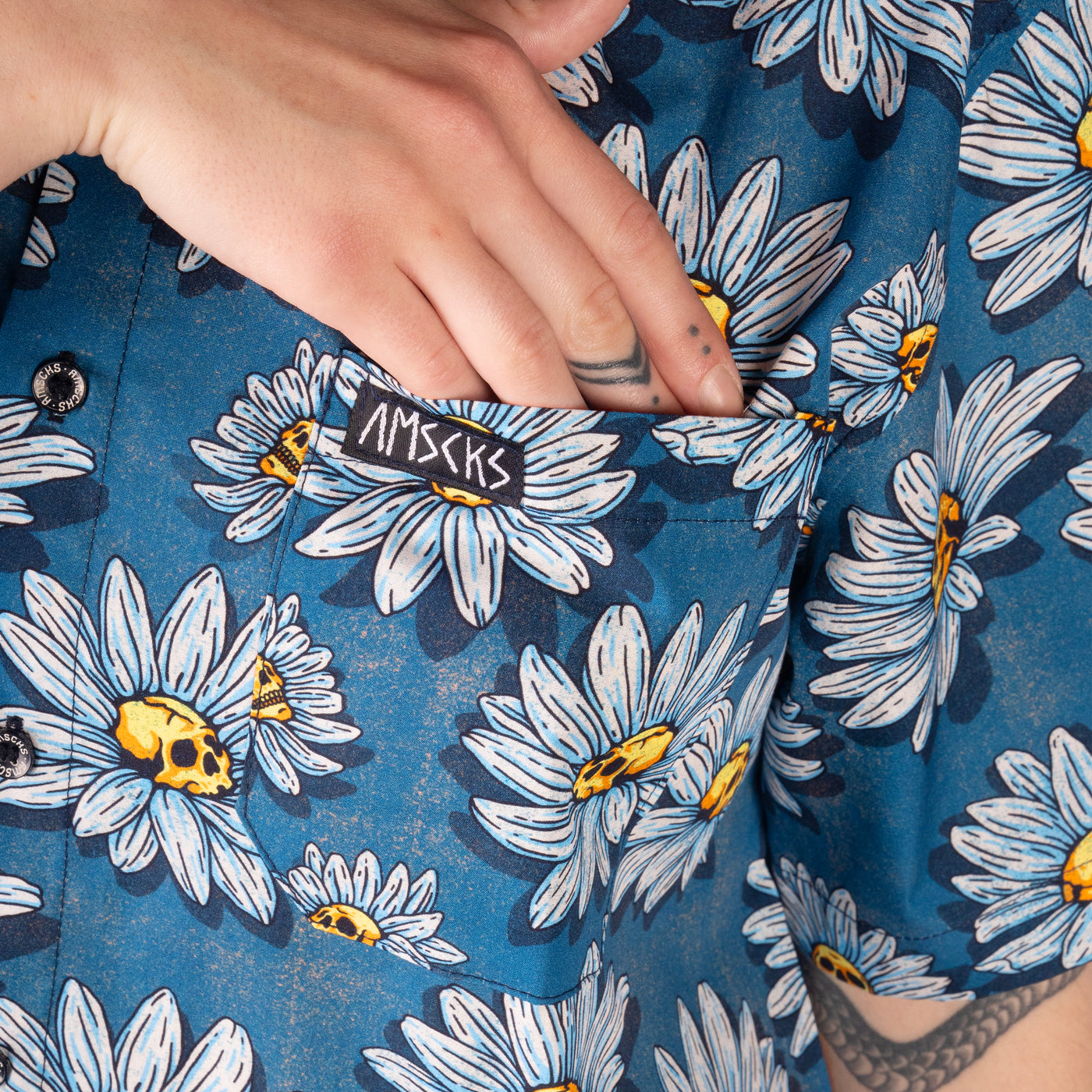 Daisies - Shirt